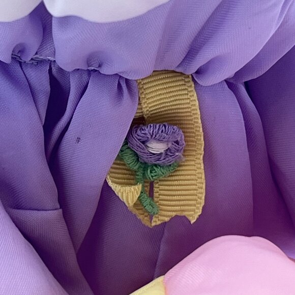 Vintage Fisher Price The Easter Puffalumps Chick w/flowers 8025 & 8026 (1988) - Picture 11 of 16